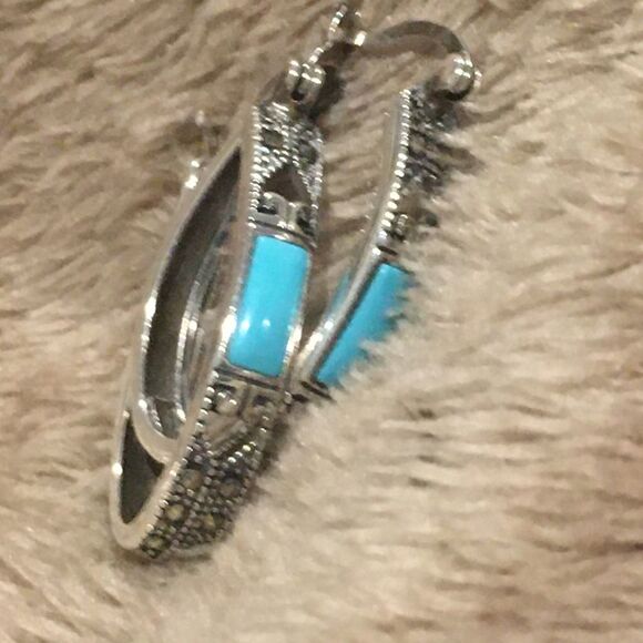 Turquoise Marcasite Sterling Silver Oval Hoop Saddle Back Earrings - Picture 4 of 9